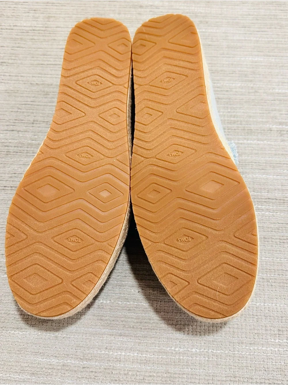 Toms pastel 10